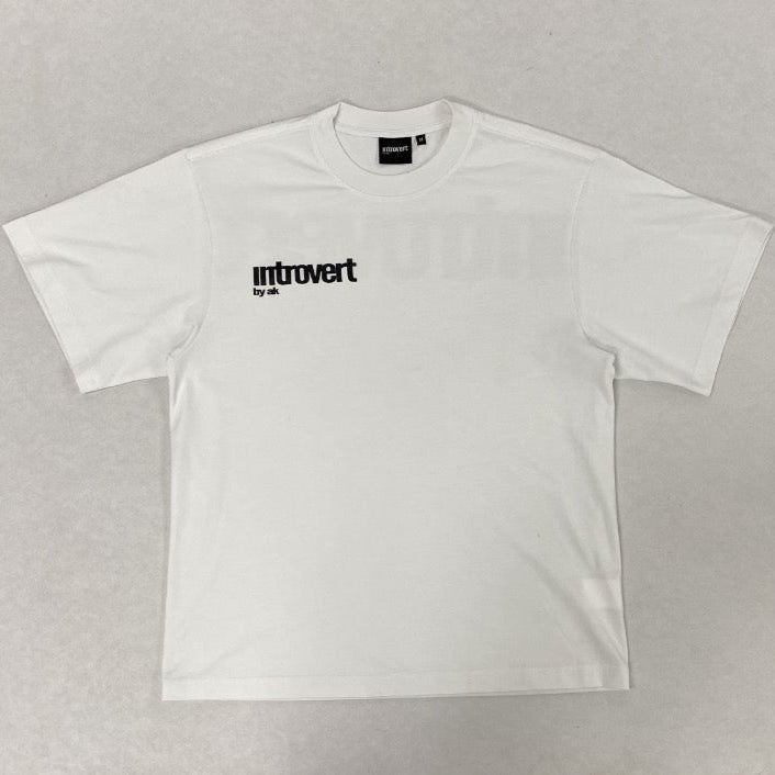 INTROVERT 'WHITE' BASIC TEE